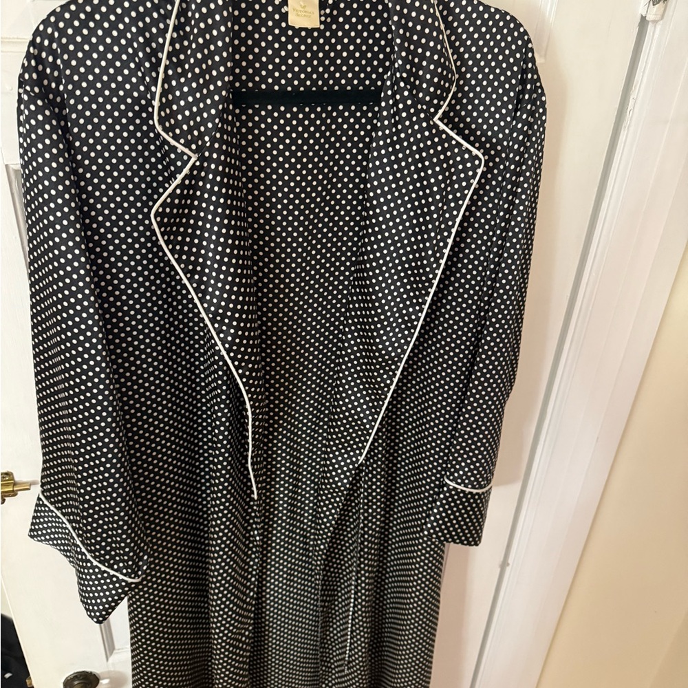 Victoria's Secret Gold Label Black and White Polka Dot Robe